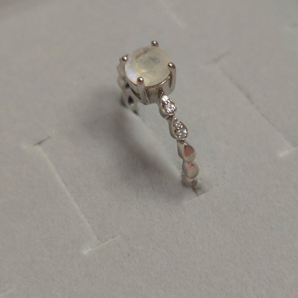 Moonstone ring - Picture 3 of 7